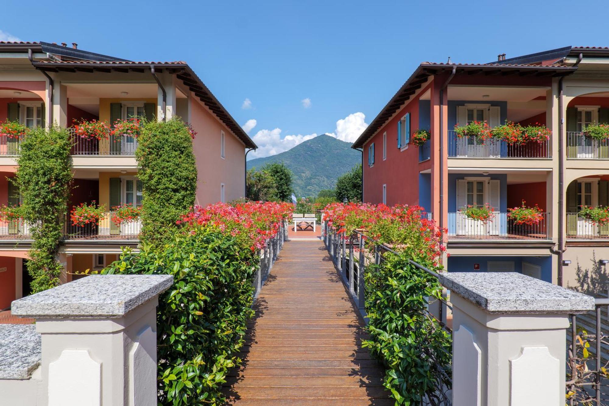 Aquazzurra Resort & Aparthotel Каннобио Экстерьер фото